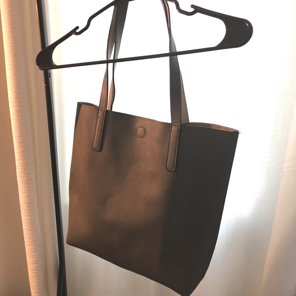 Grey faux leather tote with magnetic closure